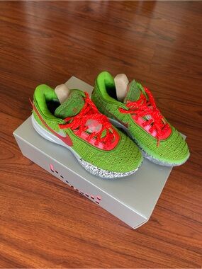 Nike LeBron XX Green Apple/ Electric Knit Sneakers